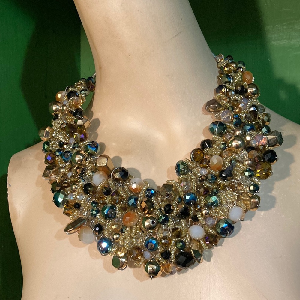 Statement necklace